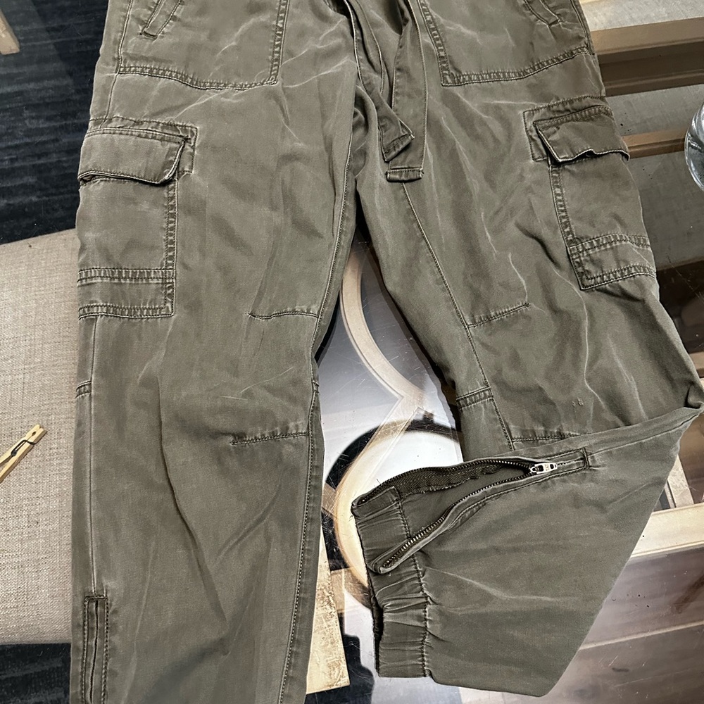 LOFT Women's Olive Cargo Pants
